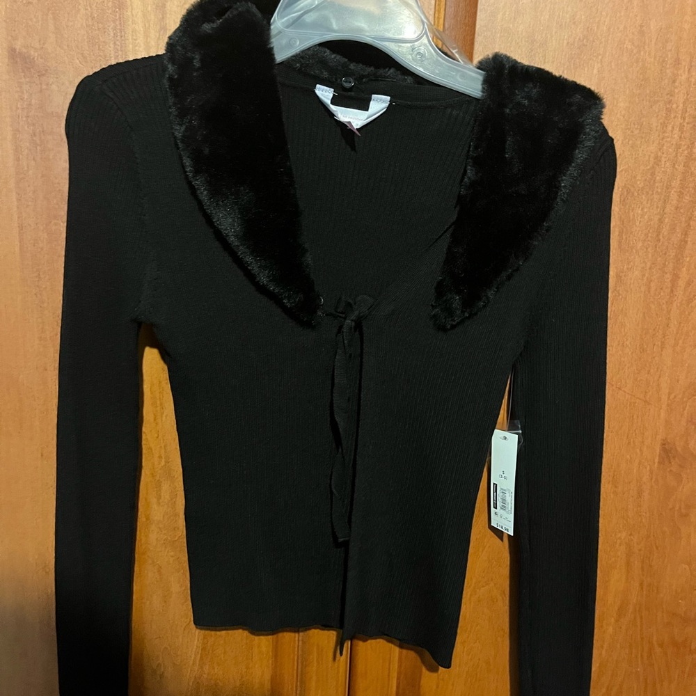 Brand new No Boundaries Juniors' Faux Fur Collar Cardigan Sweater size S